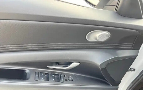 Hyundai Elantra, 2022 год, 1 150 000 рублей, 7 фотография