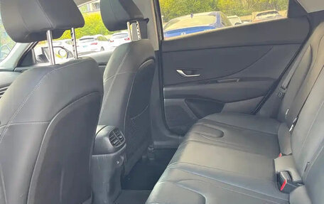 Hyundai Elantra, 2022 год, 1 150 000 рублей, 10 фотография