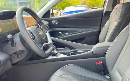 Hyundai Elantra, 2022 год, 1 150 000 рублей, 8 фотография