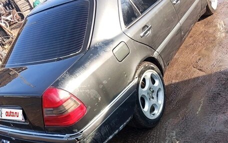 Mercedes-Benz C-Класс, 1996 год, 227 000 рублей, 2 фотография