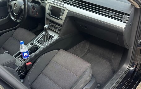 Volkswagen Passat B8 рестайлинг, 2016 год, 1 800 000 рублей, 12 фотография