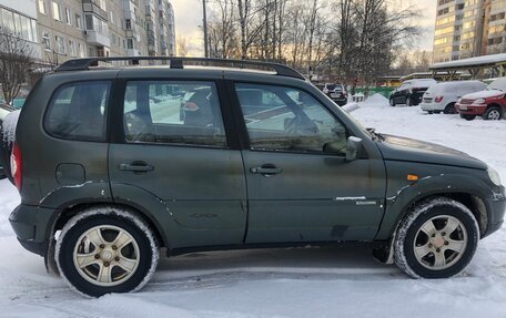 Chevrolet Niva I рестайлинг, 2011 год, 400 000 рублей, 3 фотография