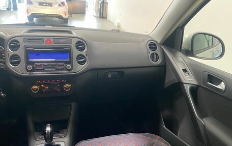 Volkswagen Tiguan I, 2010 год, 946 000 рублей, 21 фотография