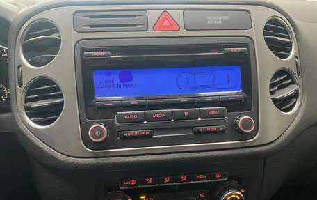 Volkswagen Tiguan I, 2010 год, 946 000 рублей, 23 фотография