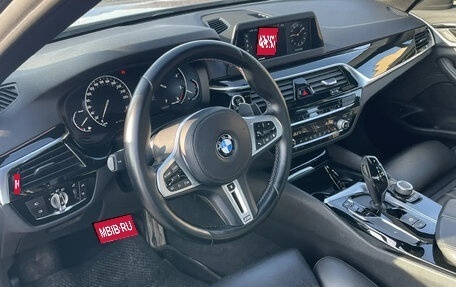 BMW 5 серия, 2018 год, 2 400 000 рублей, 1 фотография