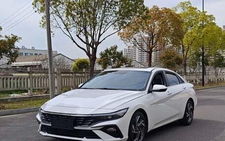 Hyundai Elantra, 2023 год, 1 420 000 рублей, 1 фотография