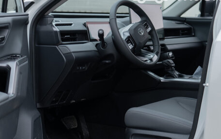 Toyota RAV4, 2026 год, 4 320 000 рублей, 4 фотография