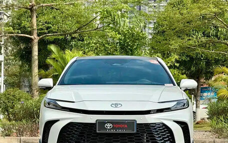 Toyota Camry, 2025 год, 4 440 000 рублей, 2 фотография