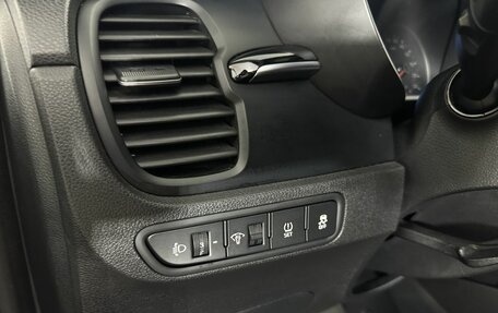 KIA Rio IV, 2018 год, 1 470 000 рублей, 9 фотография