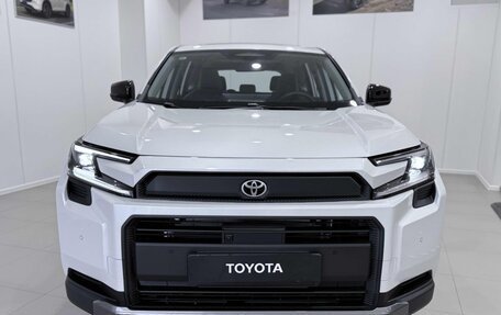 Toyota RAV4, 2026 год, 5 000 000 рублей, 2 фотография