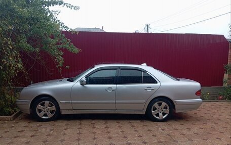 Mercedes-Benz E-Класс, 2001 год, 550 000 рублей, 5 фотография