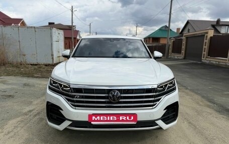 Volkswagen Touareg III, 2019 год, 5 730 000 рублей, 7 фотография