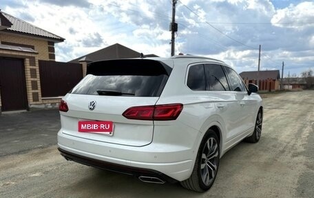 Volkswagen Touareg III, 2019 год, 5 730 000 рублей, 2 фотография