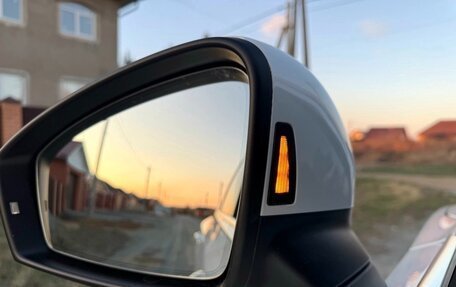 Volkswagen Touareg III, 2019 год, 5 730 000 рублей, 20 фотография