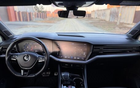 Volkswagen Touareg III, 2019 год, 5 730 000 рублей, 30 фотография