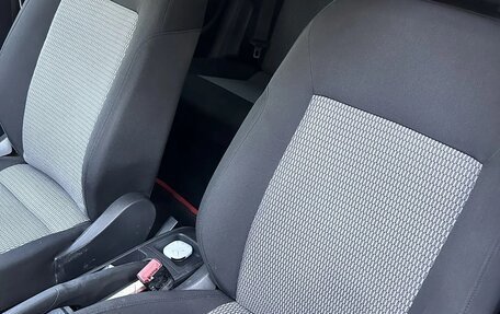 Volkswagen Polo VI (EU Market), 2011 год, 459 000 рублей, 12 фотография