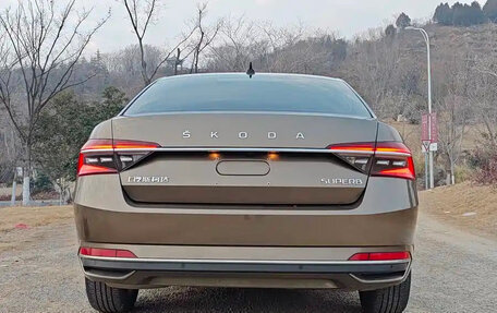 Skoda Superb III рестайлинг, 2021 год, 1 550 000 рублей, 6 фотография