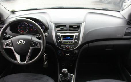 Hyundai Solaris II рестайлинг, 2015 год, 667 000 рублей, 7 фотография