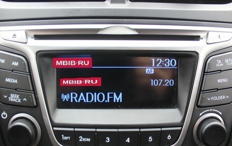 Hyundai Solaris II рестайлинг, 2015 год, 667 000 рублей, 21 фотография