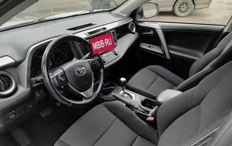 Toyota RAV4, 2018 год, 2 329 800 рублей, 20 фотография
