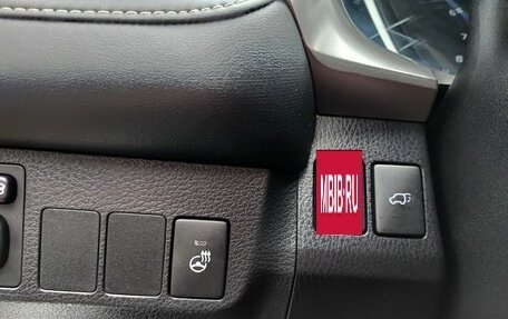 Toyota RAV4, 2018 год, 2 329 800 рублей, 27 фотография