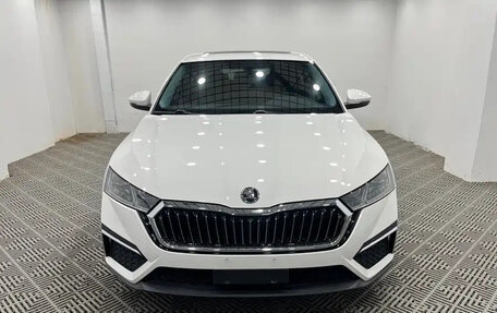 Skoda Octavia IV, 2021 год, 1 500 000 рублей, 2 фотография