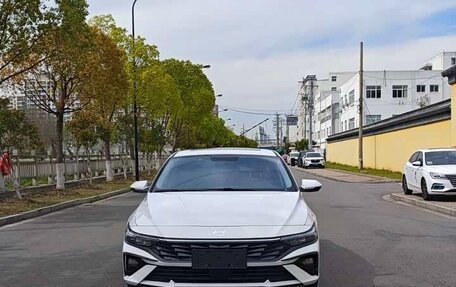 Hyundai Elantra, 2023 год, 1 420 000 рублей, 2 фотография