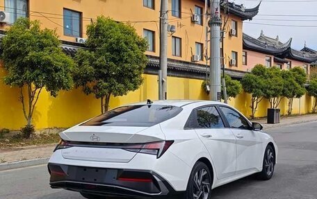 Hyundai Elantra, 2023 год, 1 420 000 рублей, 5 фотография