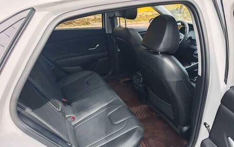 Hyundai Elantra, 2023 год, 1 420 000 рублей, 9 фотография