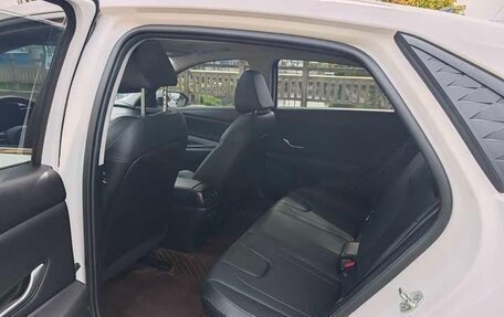 Hyundai Elantra, 2023 год, 1 420 000 рублей, 11 фотография