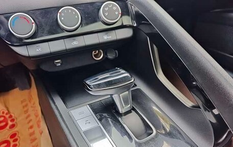 Hyundai Elantra, 2023 год, 1 420 000 рублей, 12 фотография