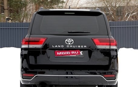 Toyota Land Cruiser, 2025 год, 29 000 000 рублей, 15 фотография