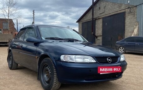 Opel Vectra B рестайлинг, 2000 год, 260 000 рублей, 2 фотография