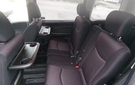 Nissan Serena IV, 2011 год, 1 370 000 рублей, 9 фотография