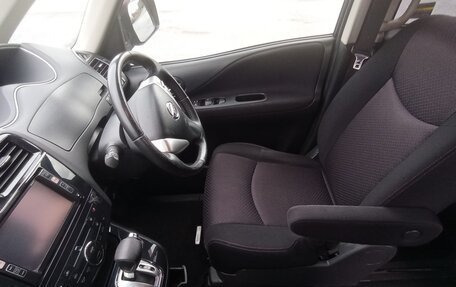 Nissan Serena IV, 2011 год, 1 370 000 рублей, 8 фотография