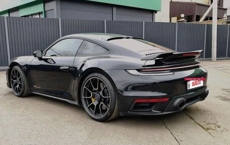 Porsche 911, 2021 год, 28 000 000 рублей, 5 фотография