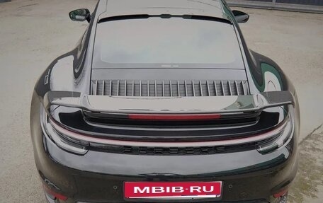 Porsche 911, 2021 год, 28 000 000 рублей, 6 фотография