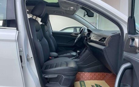 Volkswagen Tharu, 2021 год, 1 400 000 рублей, 17 фотография