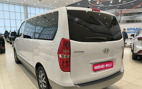 Hyundai H-1 II рестайлинг, 2021 год, 3 550 000 рублей, 7 фотография