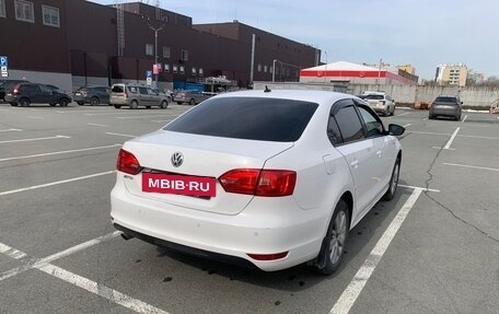 Volkswagen Jetta VI, 2013 год, 750 000 рублей, 2 фотография