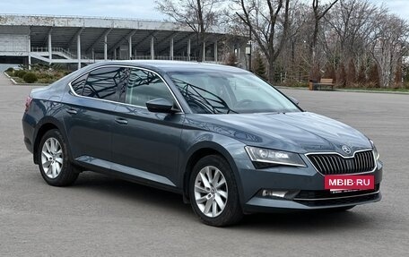 Skoda Superb III рестайлинг, 2016 год, 1 950 000 рублей, 4 фотография