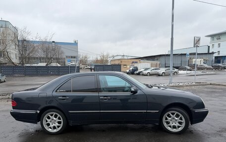 Mercedes-Benz E-Класс, 2000 год, 450 000 рублей, 5 фотография