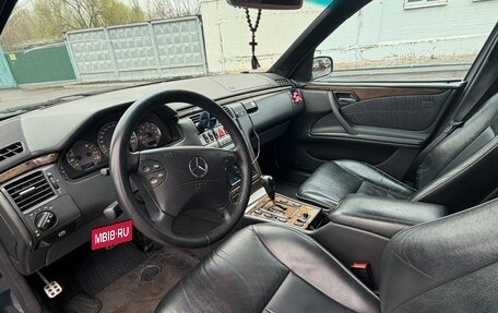 Mercedes-Benz E-Класс, 2000 год, 450 000 рублей, 6 фотография