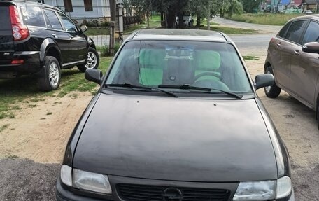 Opel Astra F, 1996 год, 140 000 рублей, 1 фотография