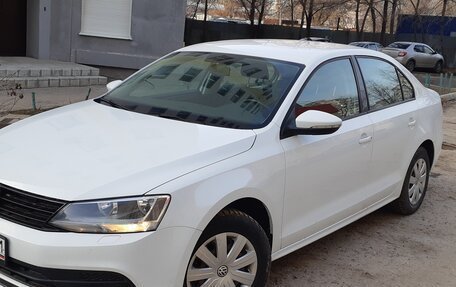Volkswagen Jetta VI, 2016 год, 1 100 000 рублей, 2 фотография