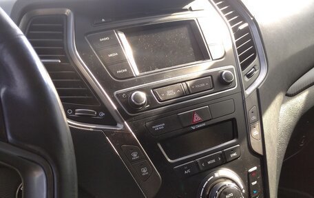 Hyundai Santa Fe III рестайлинг, 2015 год, 1 750 000 рублей, 23 фотография