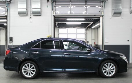 Toyota Camry, 2013 год, 1 590 000 рублей, 4 фотография