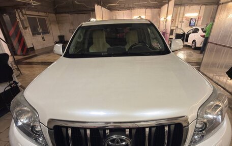 Toyota Land Cruiser Prado 150 рестайлинг 2, 2013 год, 3 000 000 рублей, 2 фотография