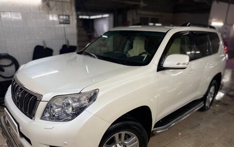 Toyota Land Cruiser Prado 150 рестайлинг 2, 2013 год, 3 000 000 рублей, 4 фотография