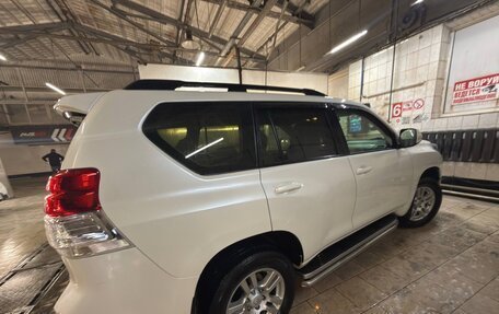 Toyota Land Cruiser Prado 150 рестайлинг 2, 2013 год, 3 000 000 рублей, 3 фотография